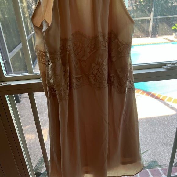 Alya Cream High Low Dress - Picture 1 of 4